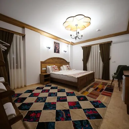 Pashahan 3*