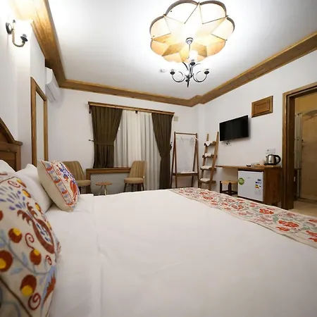 Hotell Pashahan 3*