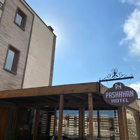 Pashahan 3*